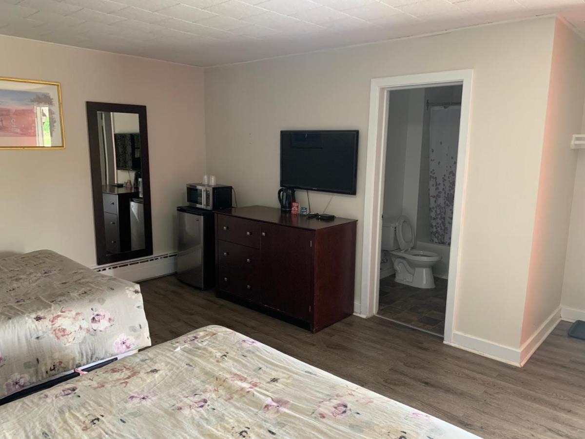 Nites Inn Motel Κορνουάλη Εξωτερικό φωτογραφία