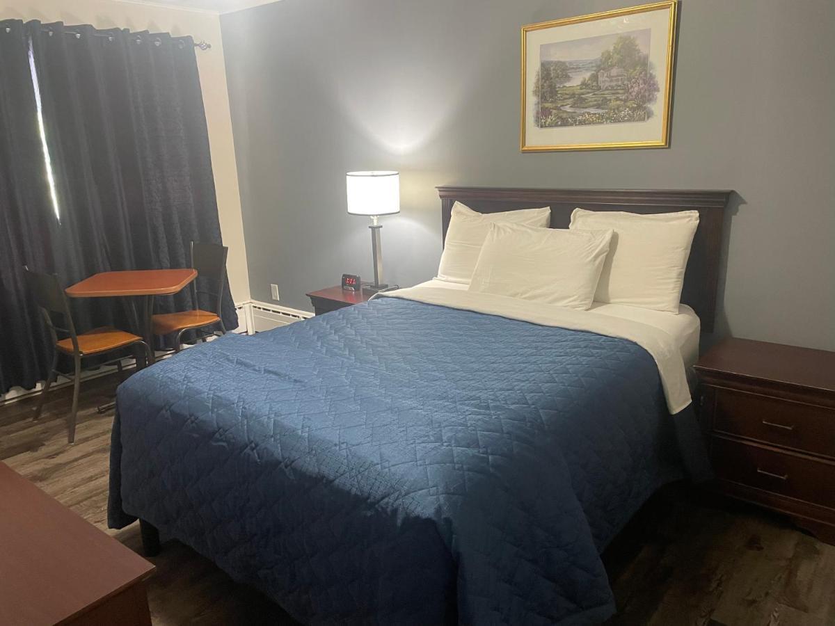 Nites Inn Motel Κορνουάλη Εξωτερικό φωτογραφία