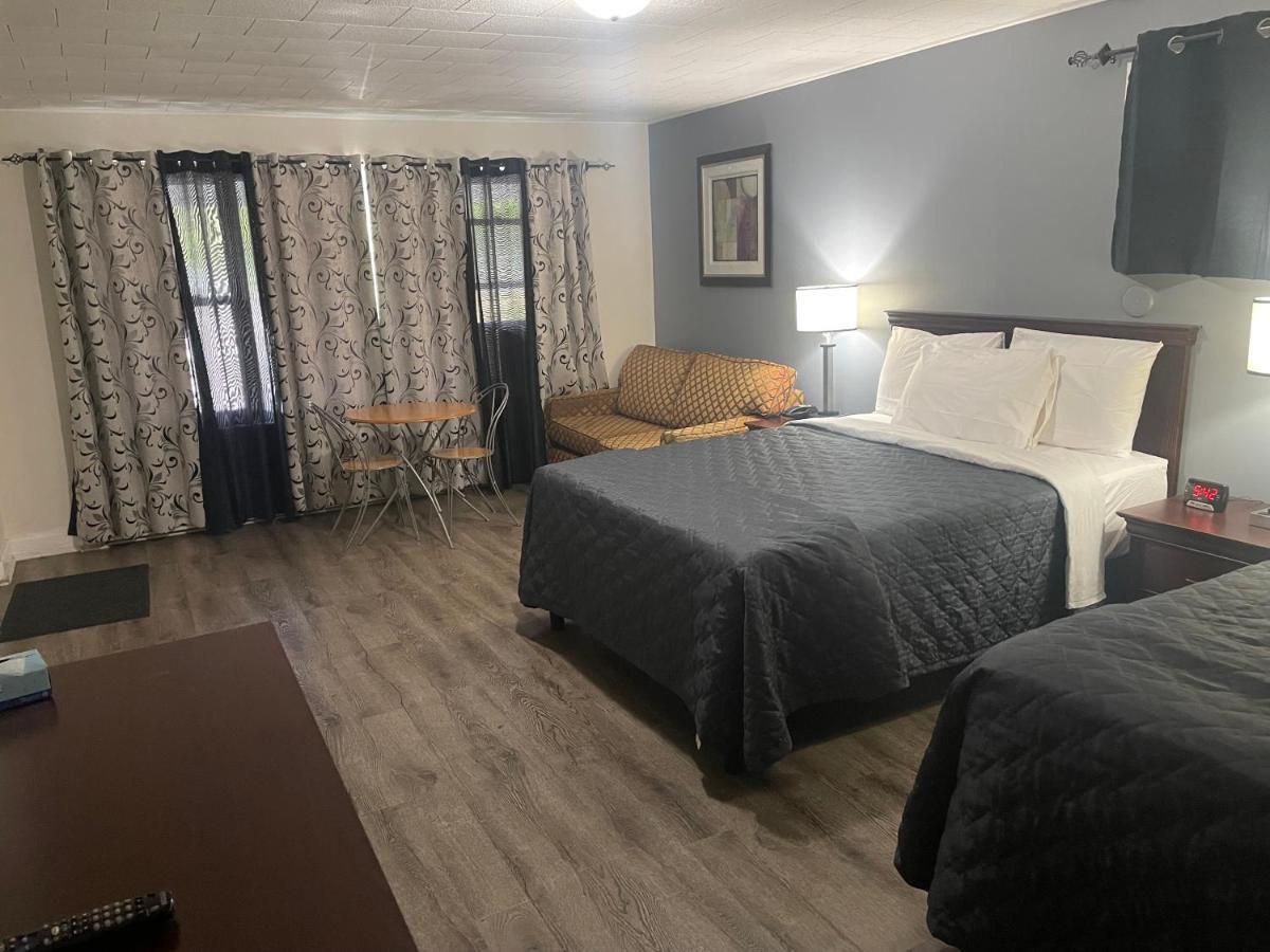 Nites Inn Motel Κορνουάλη Εξωτερικό φωτογραφία