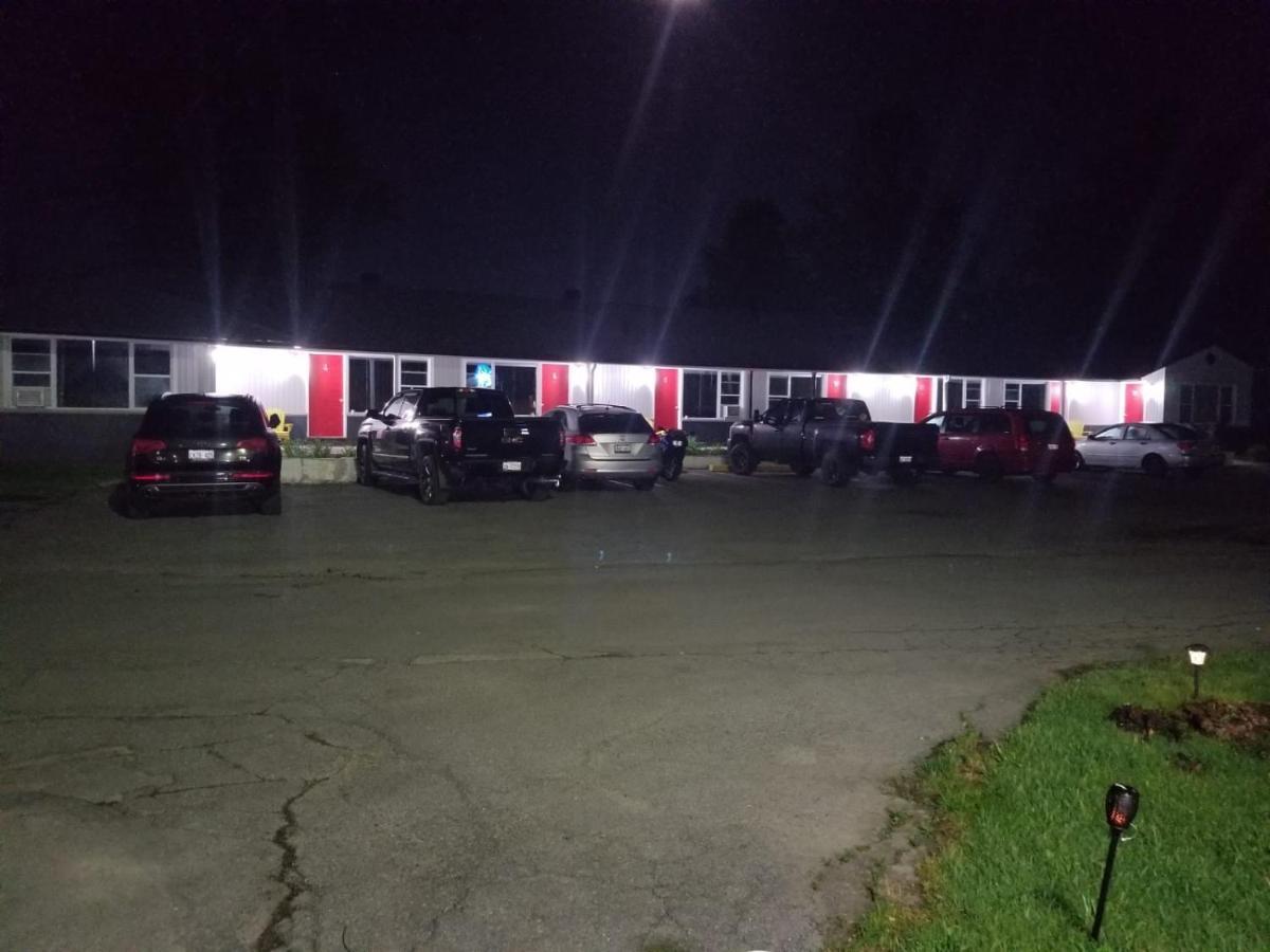 Nites Inn Motel Κορνουάλη Εξωτερικό φωτογραφία